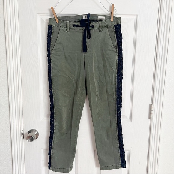 GAP | Girlfriend High Rise Lace Up Chinos Sz 2 - Picture 2 of 8